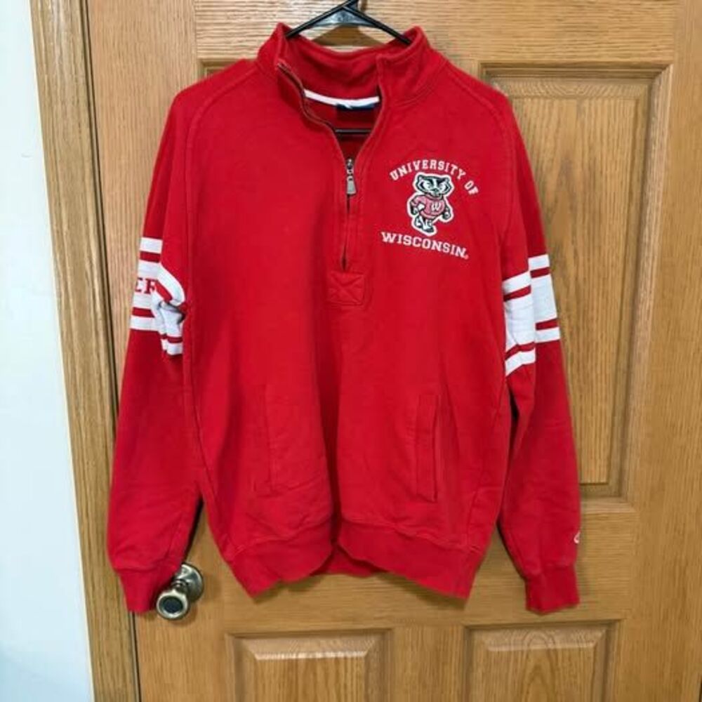 Champion Wisconsin Badgers Half zip Sweatshirt Unisex Size Small Red Buckey UW